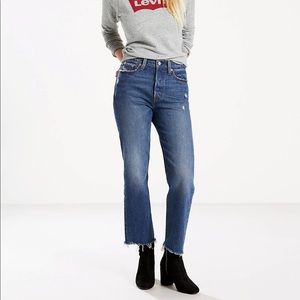 NWOT Levi’s Wedgie Straight Jeans | 26